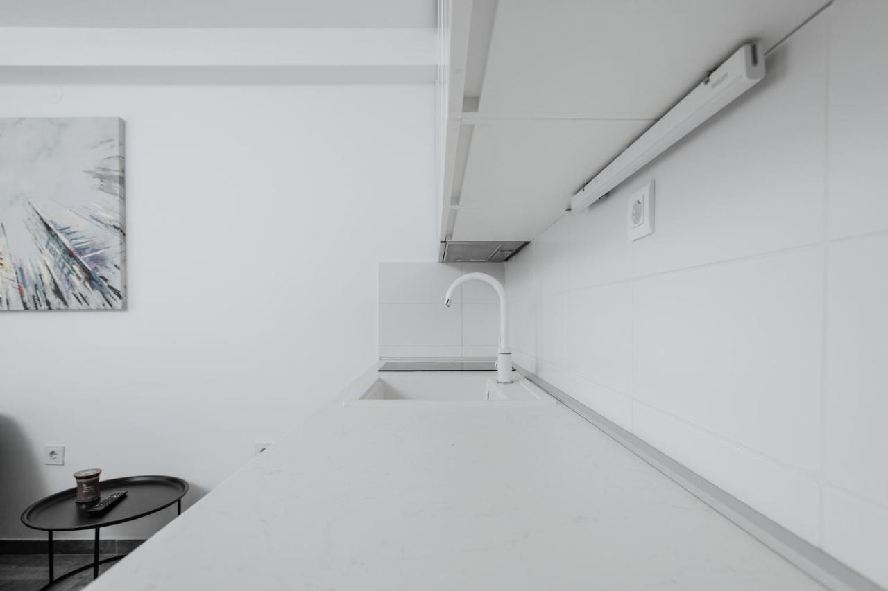 Appartamento Zagreb, New, Free Parking, Near Bus Station Esterno foto