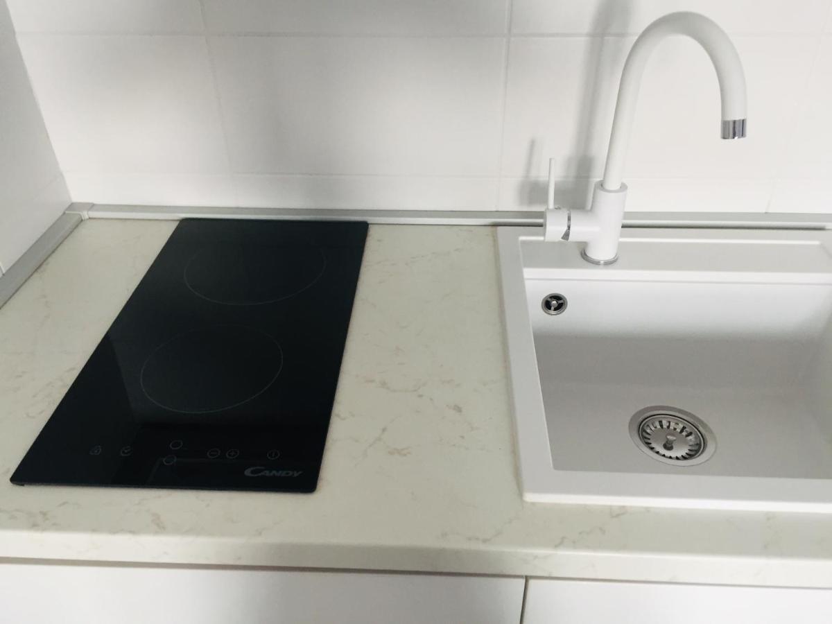 Appartamento Zagreb, New, Free Parking, Near Bus Station Esterno foto